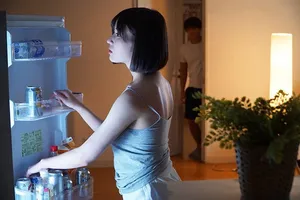Chị cô vợ cãi nhau với ông xã đến nhà người tình ở rồi làm tình luôn anh xã em gái