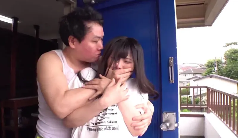 Tình đầu của tôi đã bị gã gần nhà Nắc tơi tả